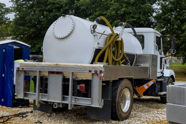 Best Luxury portable toilet rental  in Fellsmere, FL